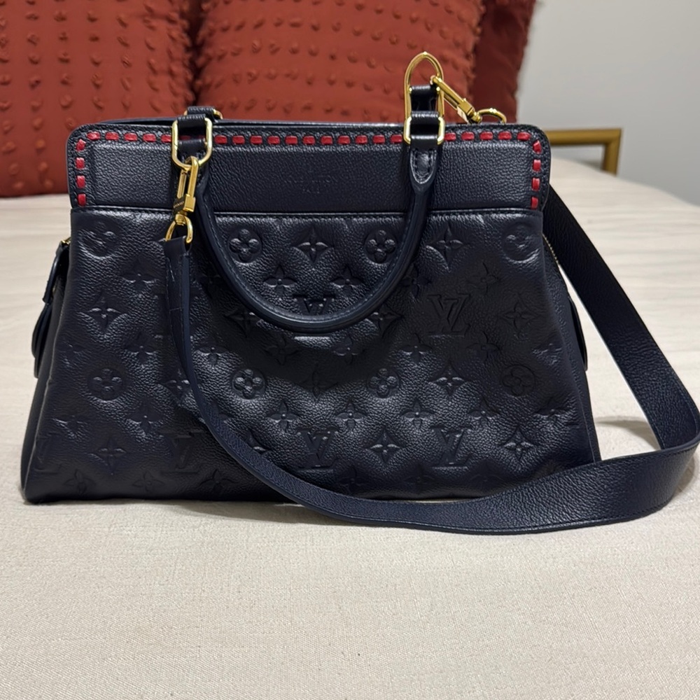 Louis Vuitton Black and Gold Crossbody Bag with Iconic Monogram